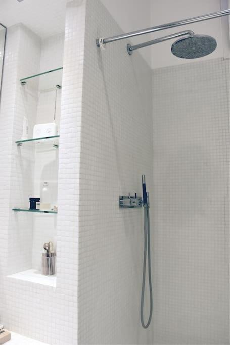 Piazza Di Spagna Home - Family Apartment Рим Екстер'єр фото