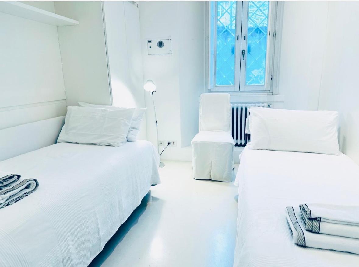 Piazza Di Spagna Home - Family Apartment Рим Екстер'єр фото